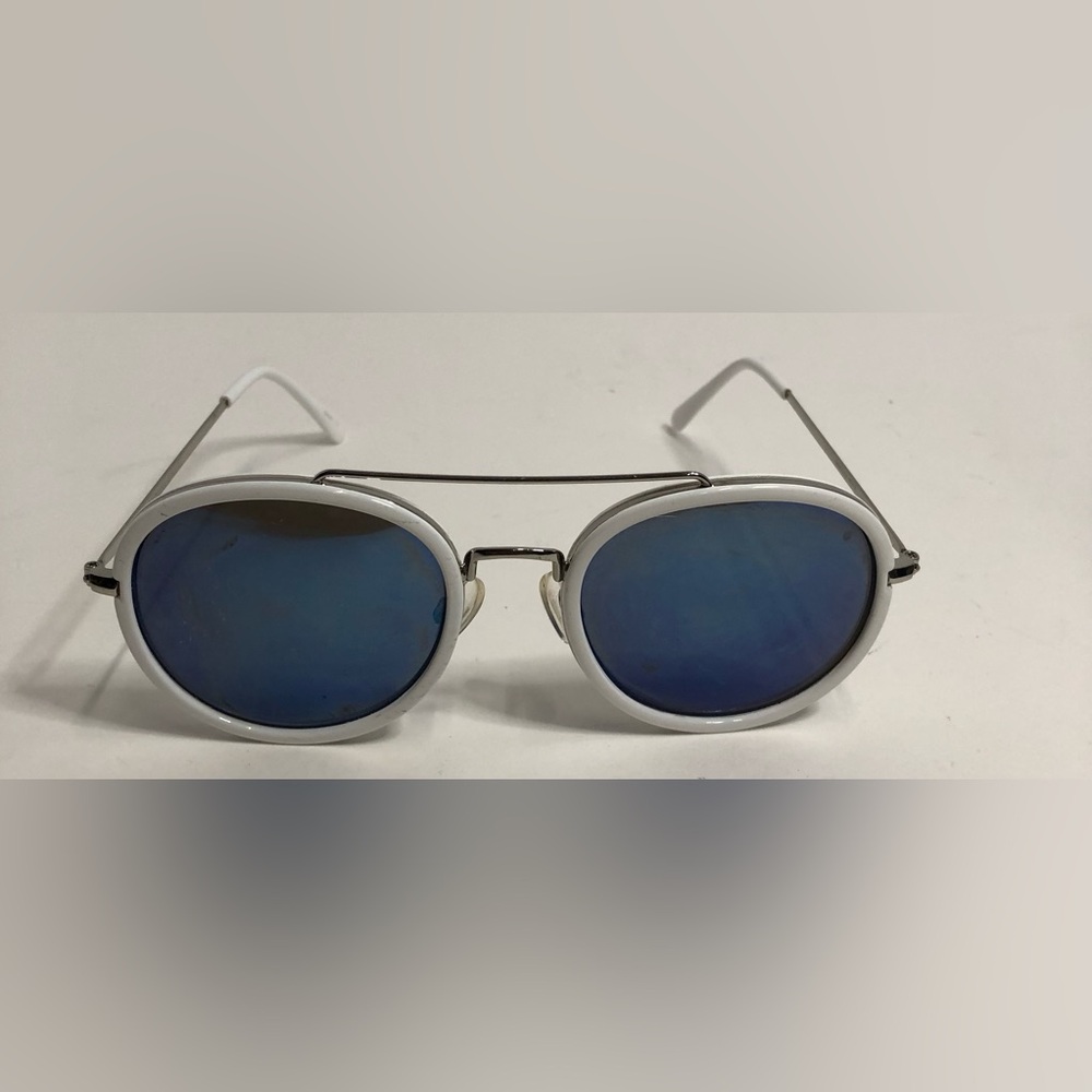 Madden Girl Sunglasses White Oval Wire frames